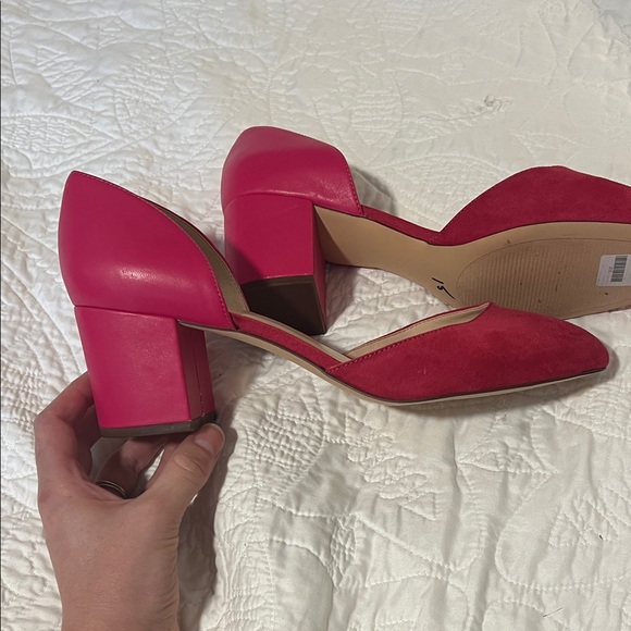 Nine West Women's Vibrant Red Heels - Picture 2 of 2